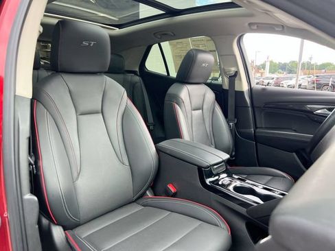 Used 2023 Buick Envision Essence w/ Sport Touring Package AWD/4WD image 27