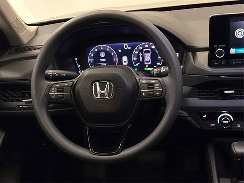Certified 2025 Honda Accord SE image 14