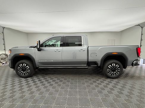 New 2026 GMC Sierra 2500 Denali Ultimate AWD/4WD image 16