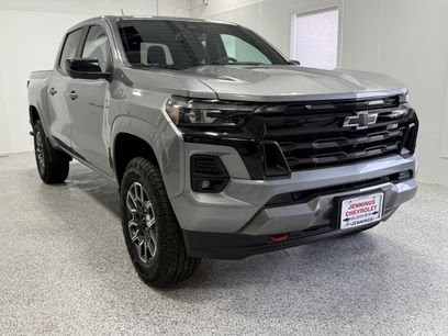 Used 2024 Chevrolet Colorado Z71 w/ Z71 Convenience Package 2