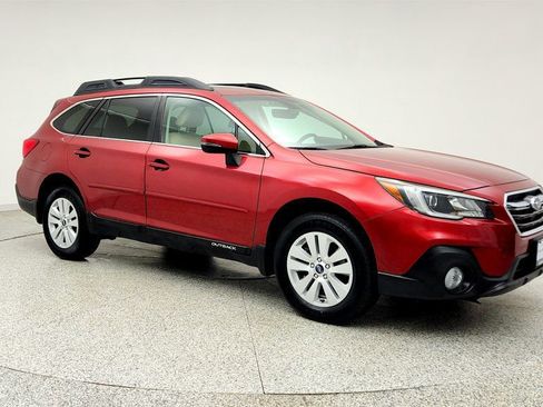 Used 2019 Subaru Outback 2.5i Premium AWD/4WD image 3