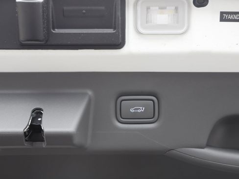 New 2026 Hyundai Ioniq 5 SEL image 6