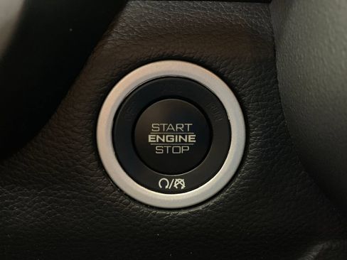 Used 2023 RAM 1500 Big Horn AWD/4WD image 14