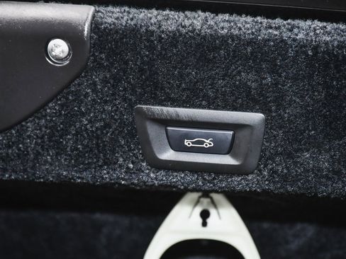 Used 2018 Rolls-Royce Ghost image 61