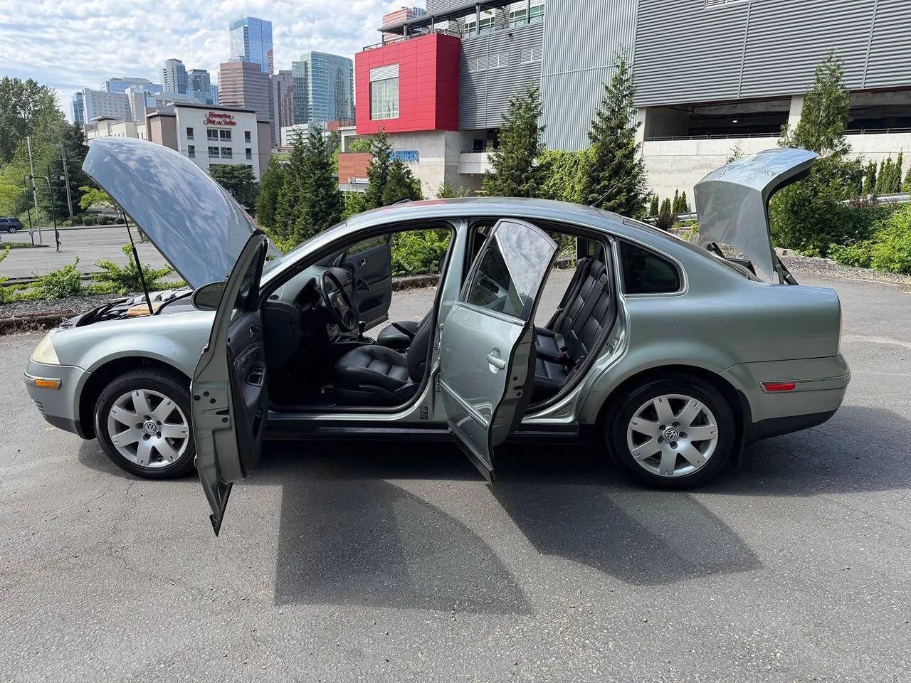 Used 2005 Volkswagen Passat GL FWD image 24