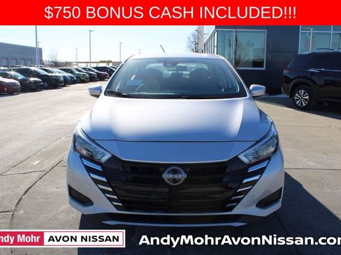 New 2025 Nissan Versa SV image 2