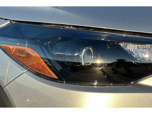 New 2026 Toyota Corolla Cross L image 31