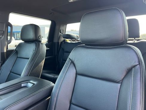 Used 2024 Chevrolet Silverado 1500 LT Trail Boss w/ LPO, Dark Essentials Package AWD/4WD image 15