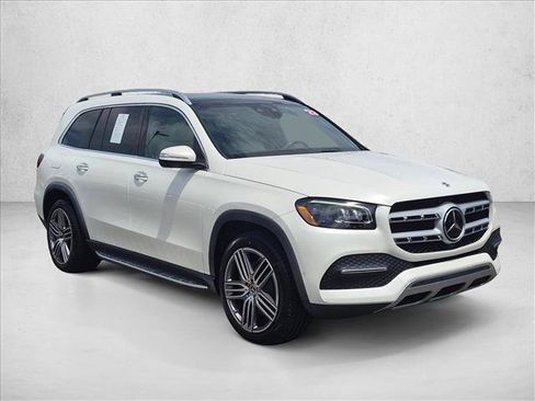 Used 2023 Mercedes-Benz GLS 450 4MATIC image 3