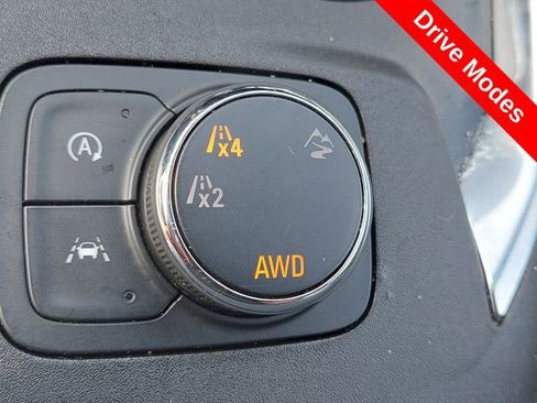 Used 2023 Chevrolet Traverse LT w/ Rear Camera Mirror Package AWD/4WD image 20