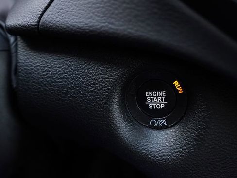 Certified 2022 Jeep Cherokee Limited w/ Elite Package image 34