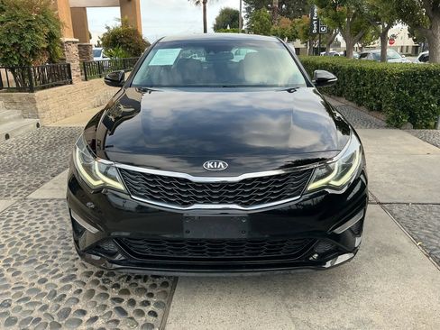 Used 2020 Kia Optima LX FWD image 2