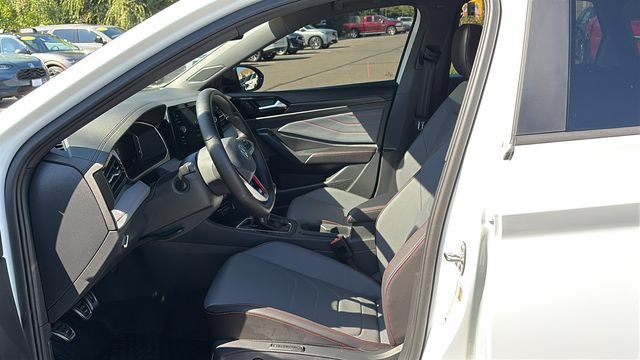 Used 2026 Volkswagen Jetta GLI Autobahn FWD image 10