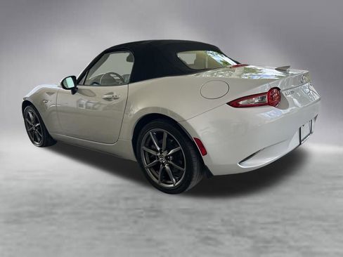 Used 2016 MAZDA MX-5 Miata Grand Touring RWD image 8