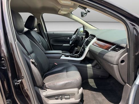 Used 2013 Ford Edge Limited w/ Driver Entry Pkg FWD image 21
