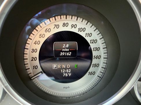 Used 2014 Mercedes-Benz C 250 Sedan image 15