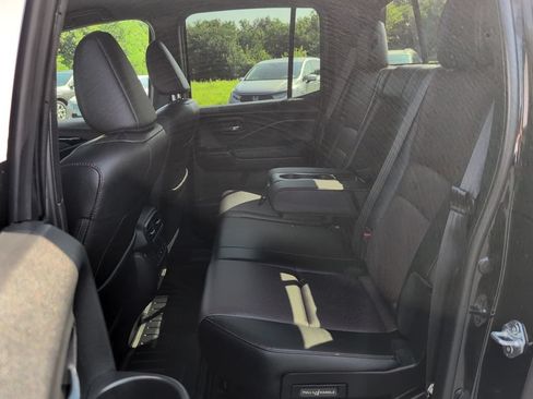 Used 2025 Honda Ridgeline Black Edition image 33