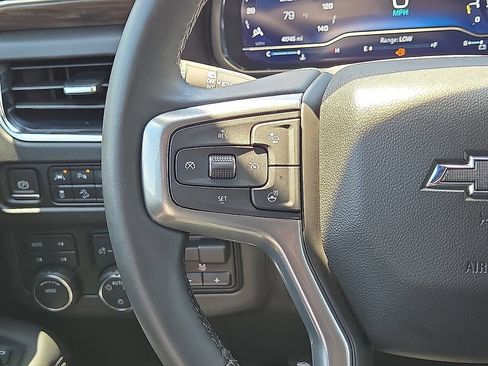 Used 2024 Chevrolet Tahoe Z71 w/ Luxury Package AWD/4WD image 20