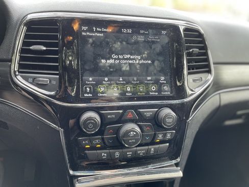 Used 2019 Jeep Grand Cherokee Limited w/ Luxury Group II image 15