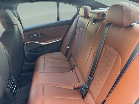 Used 2025 BMW M3 Competition w/ M Carbon Exterior Package AWD/4WD image 32