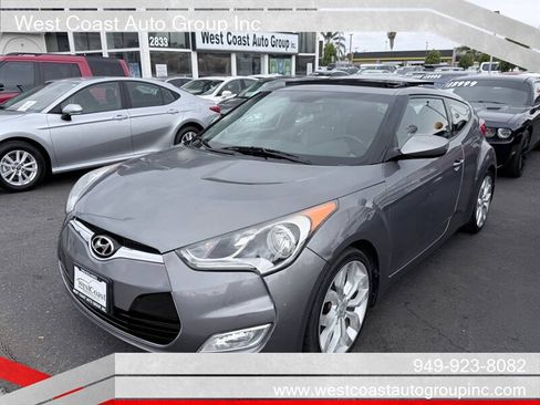Used 2012 Hyundai Veloster w/ Style Pkg FWD image 2