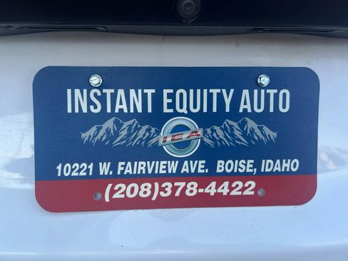 Used 2021 Chrysler Pacifica Touring-L image 41