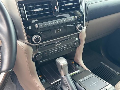 Used 2022 Lexus GX 460 Premium w/ Premium Package AWD/4WD image 27