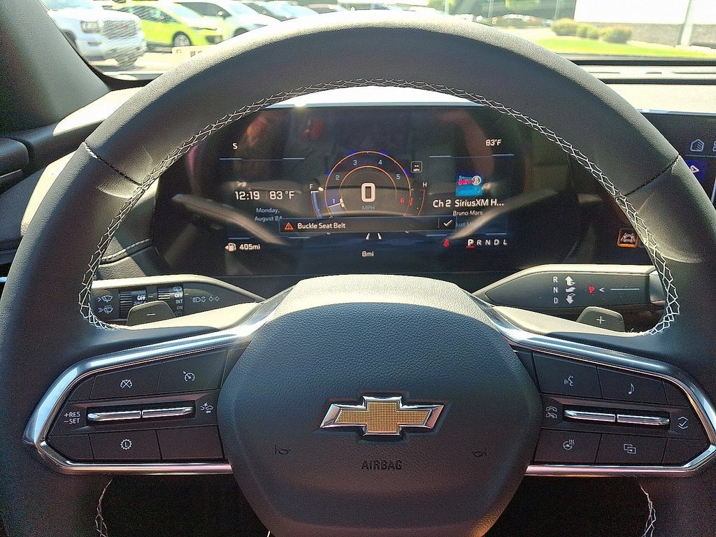 New 2027 Chevrolet Traverse LT w/ Sun and Wheel Package FWD image 10