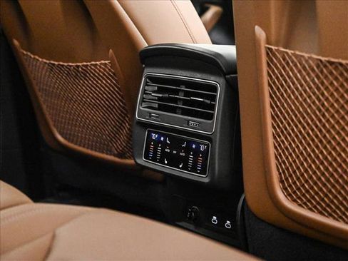 Certified 2025 Audi Q8 Premium Plus w/ Premium Plus Package image 18