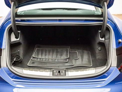 Used 2024 Audi e-tron GT Premium Plus image 35