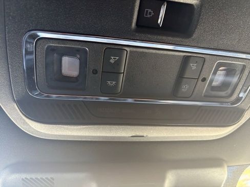 Used 2024 Ford F150 Lariat w/ FX4 Off-Road Package image 19