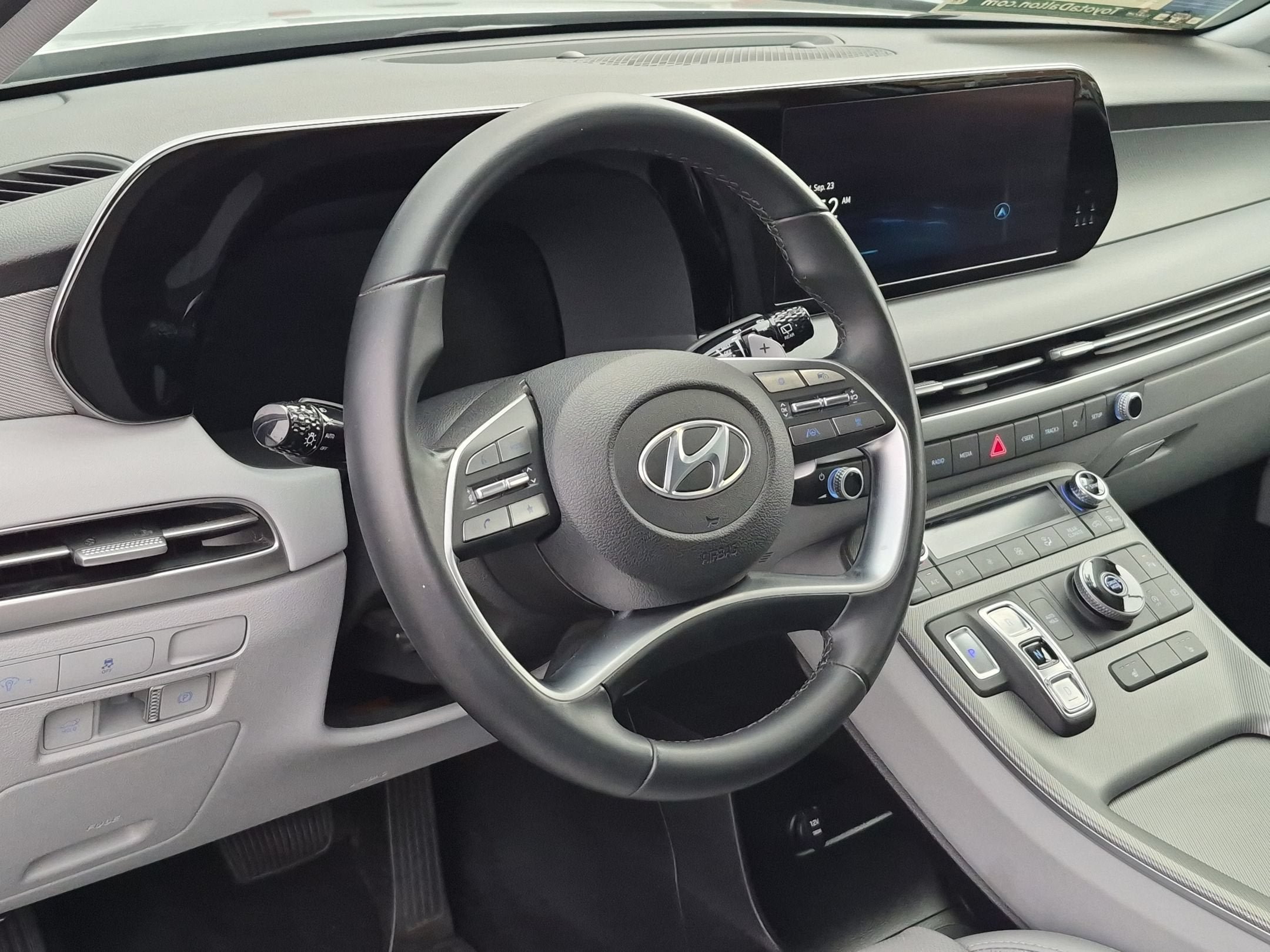 Used 2024 Hyundai Palisade SEL FWD image 11