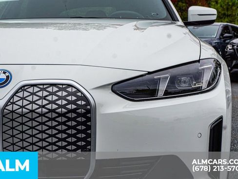 Used 2025 BMW i4 eDrive40 image 12