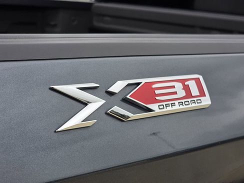 Used 2020 GMC Sierra 1500 SLT w/ SLT Premium Plus Package AWD/4WD image 34
