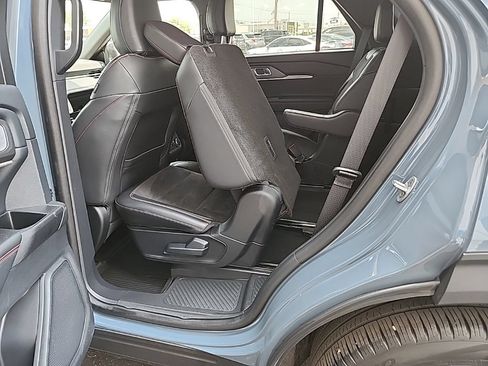 Used 2025 Ford Explorer ST w/ Sun And Sound Package AWD/4WD image 32