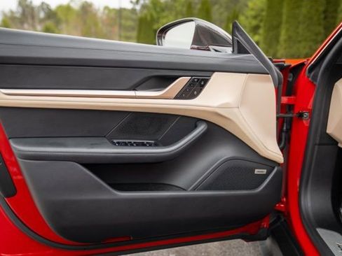 Used 2020 Porsche Taycan Turbo image 51