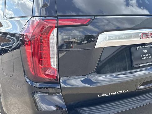 Used 2023 GMC Yukon Denali w/ Advanced Technology Package AWD/4WD image 40