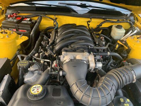 Used 2006 Ford Mustang GT Premium RWD image 19
