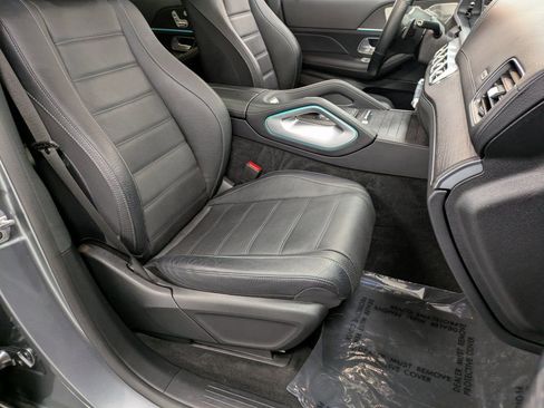 Used 2021 Mercedes-Benz GLS 580 4MATIC image 28