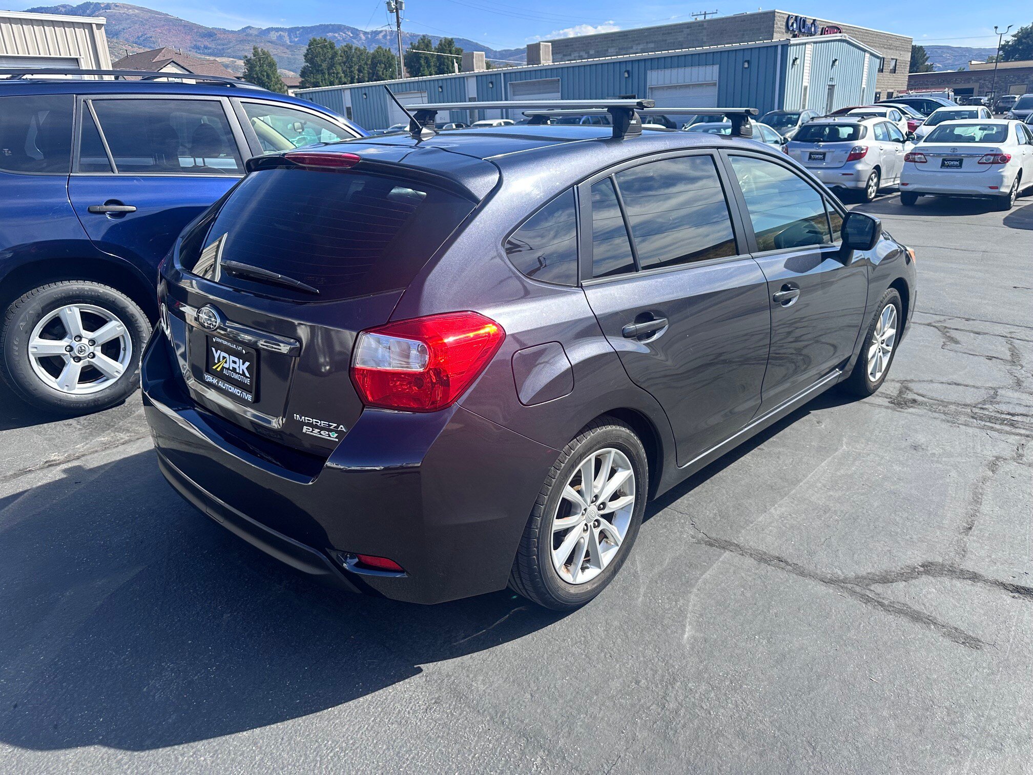 Used 2013 Subaru Impreza 2.0i Premium w/ All-Weather Pkg AWD/4WD image 3