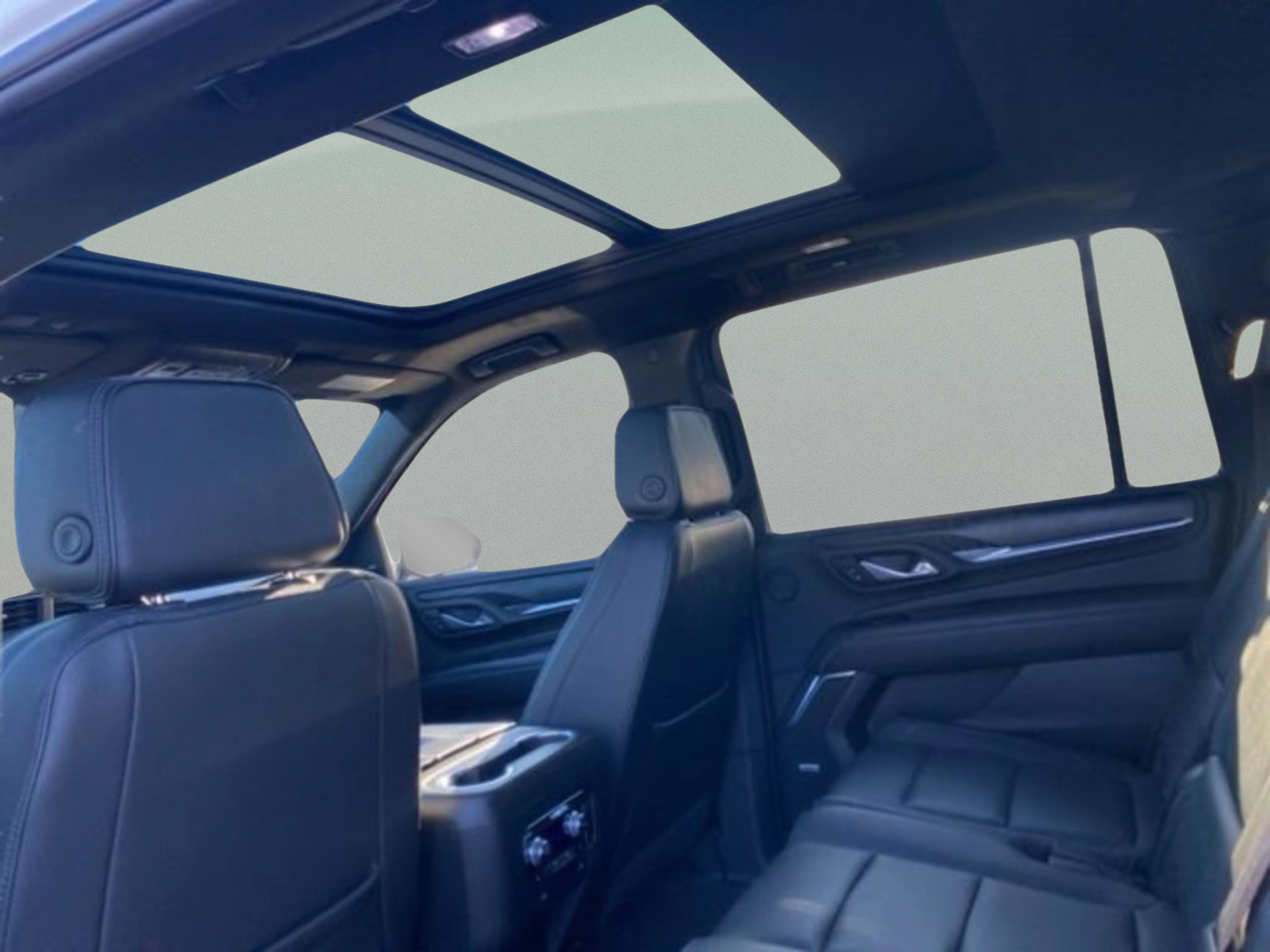 Used 2024 GMC Yukon XL Denali RWD image 31