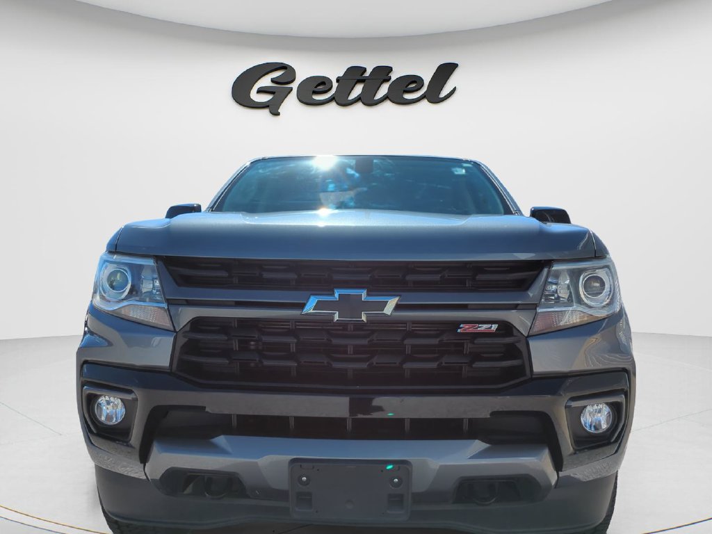 Used 2022 Chevrolet Colorado Z71 AWD/4WD image 2