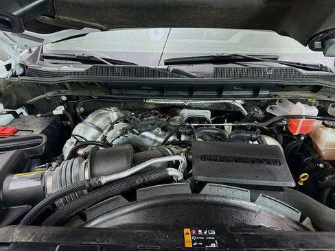 Used 2024 Chevrolet Silverado 2500 ZR2 image 35