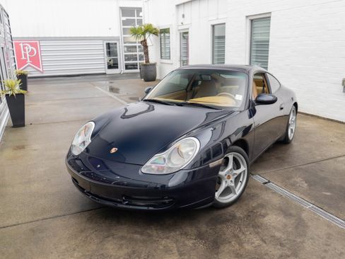 Used 1999 Porsche 911 Carrera 4 image 3