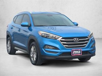 Used 2017 Hyundai Tucson SE video 3
