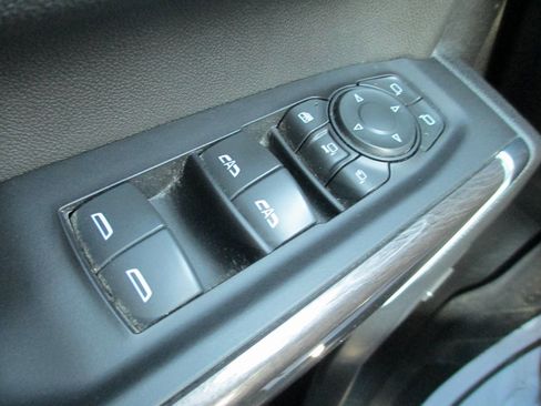 Certified 2022 Chevrolet Silverado 2500 LTZ w/ LTZ Convenience Package image 23