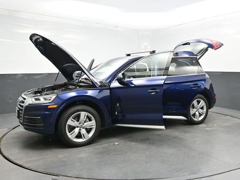 Used 2019 Audi Q5 2.0T Premium Plus w/ Premium Plus Package image 3