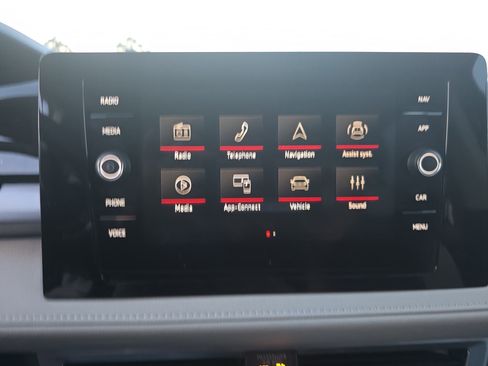 New 2025 Volkswagen Taos SEL image 22