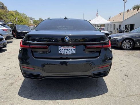 Used 2020 BMW 740i w/ M Sport Package RWD image 4
