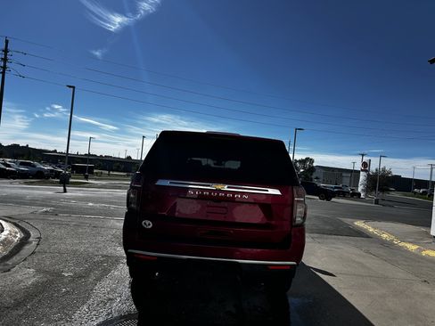 Used 2021 Chevrolet Suburban High Country AWD/4WD image 4